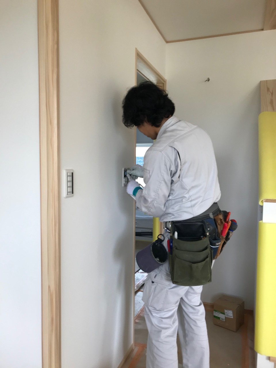 仕上げ器具付け中です