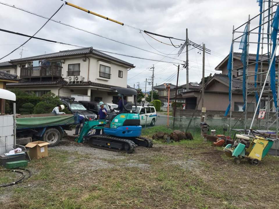 水道取り出し工事です